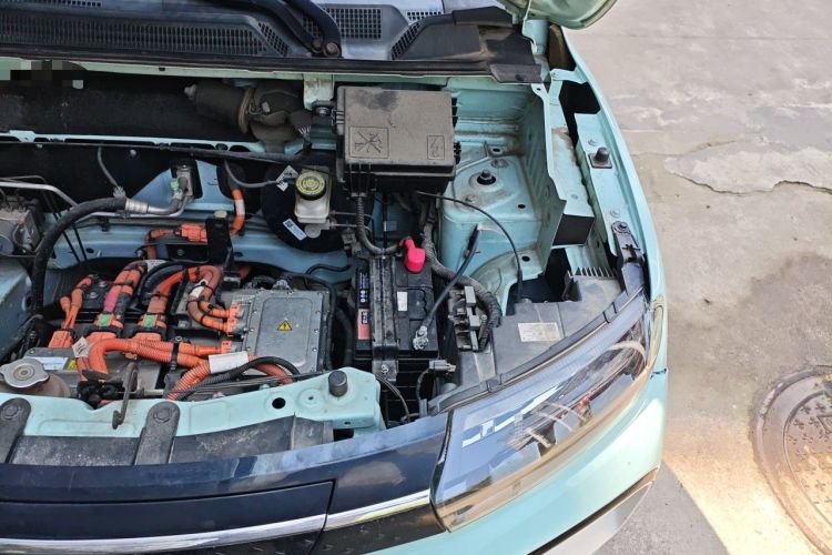 Used Dongfeng NAMMI BOX 2022 Chasing Wind Edition 331KM Advanced Model Engine Bay Left