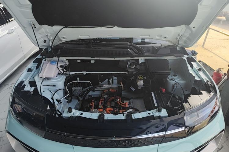 Used Dongfeng NAMMI BOX 2022 Chasing Wind Edition 331KM Advanced Model Engine Bay