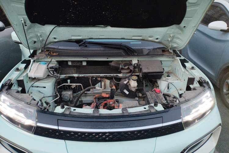 Used Dongfeng NAMMI BOX 2022 Light Wind Edition 201KM Advanced Model Engine Bay