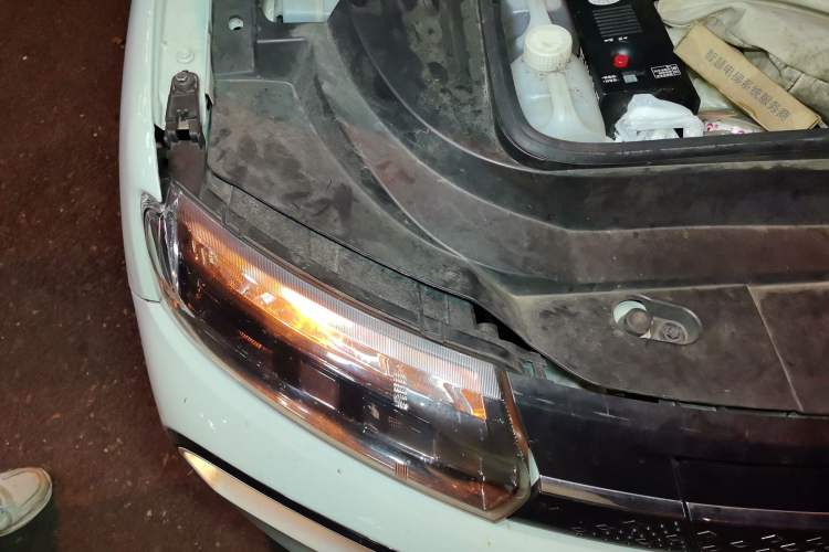 Used Dongfeng NAMMI BOX 2022 Chasing Wind Edition 351 km Advanced Model Engine Bay Right