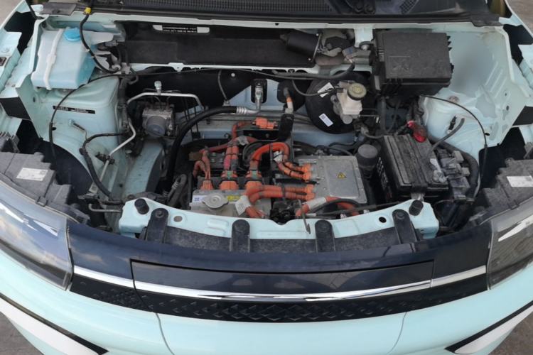 Used Dongfeng NAMMI BOX 2022 Chasing Wind Edition 331KM Advanced Model Engine Bay