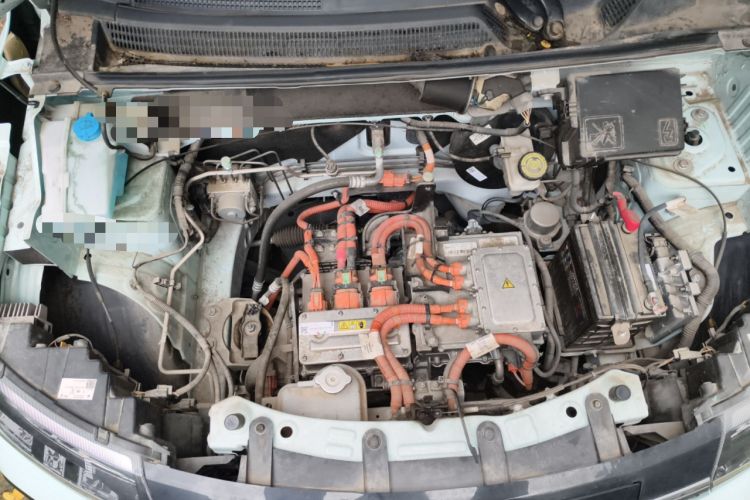 Used Dongfeng NAMMI BOX 2022 Chasing Wind Edition 331 km Standard Model Engine Bay