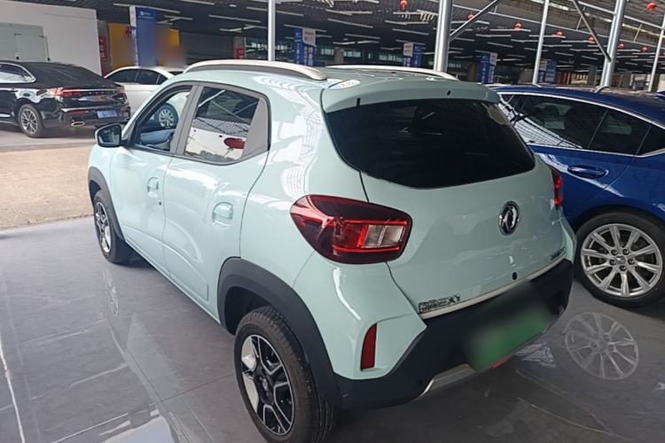 Used Dongfeng NAMMI BOX 2022 Revised Light Wind Edition 201 km Standard Version Exterior 2
