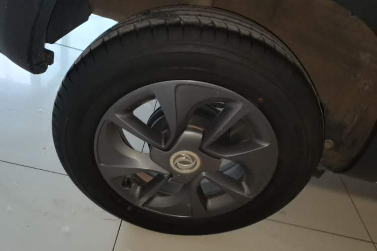 Used Dongfeng NAMMI BOX 2022 Chasing Wind Edition 331KM Advanced Model Exterior 5