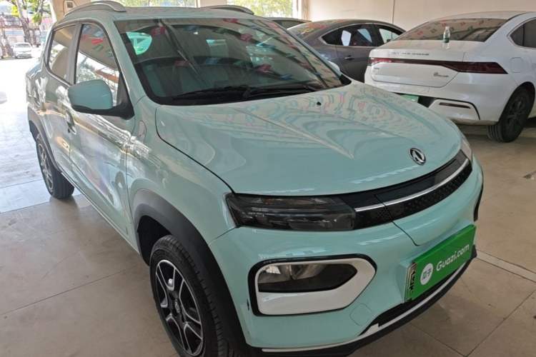 Used Dongfeng NAMMI BOX 2022 Chasing Wind Edition 331 km Standard Model Front Right 45 Deg