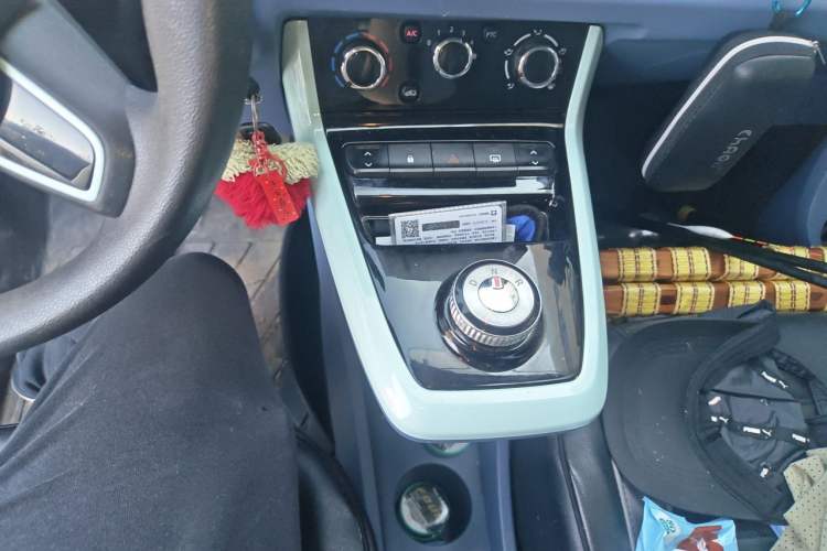 Used Dongfeng NAMMI BOX 2022 Chasing Wind Edition 331KM Advanced Model Gear Lever