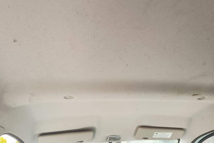 Used Dongfeng NAMMI BOX 2022 Revised Light Wind Edition 201 km Standard Version Headliner