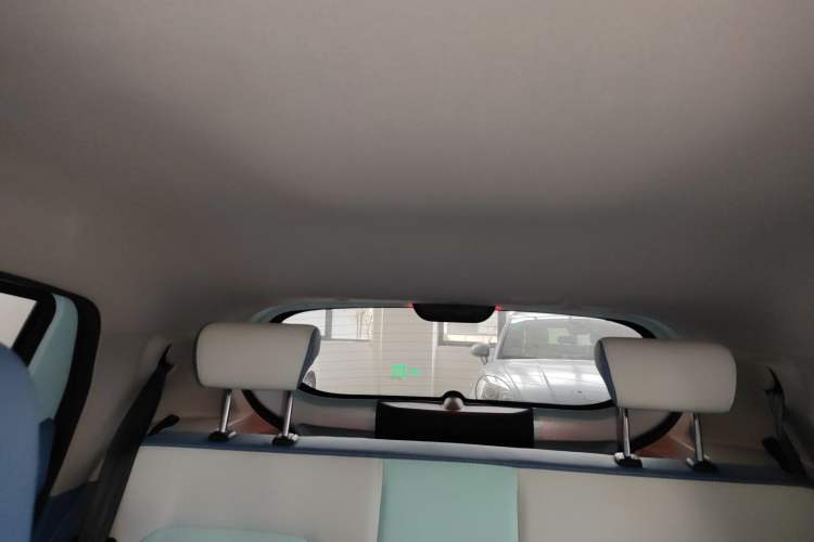 Used Dongfeng NAMMI BOX 2022 Revised Light Wind Edition 201 km Standard Version Headliner