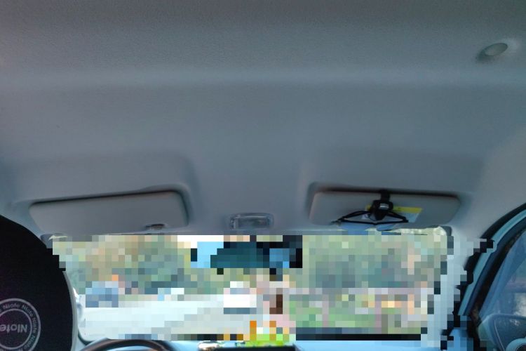 Used Dongfeng NAMMI BOX 2022 Revised Light Wind Edition 201 km Standard Version Headliner