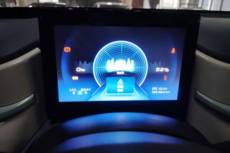 Used Dongfeng NAMMI BOX 2022 Revised Light Wind Edition 201 km Standard Version Instrument Cluster