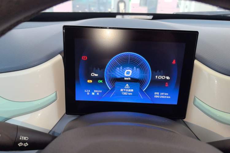 Used Dongfeng NAMMI BOX 2022 Revised Light Wind Edition 201 km Standard Version Instrument Cluster