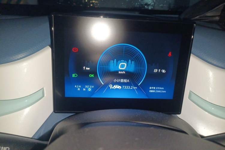 Used Dongfeng NAMMI BOX 2022 Light Wind Edition 201KM Advanced Model Instrument Cluster