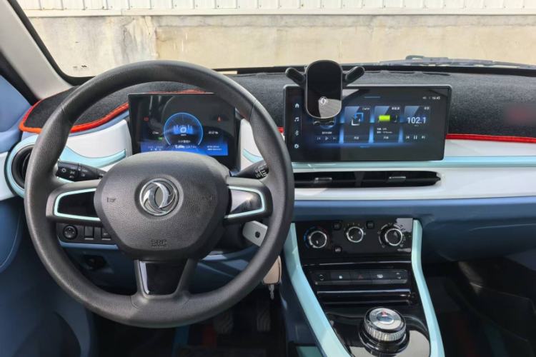Used Dongfeng NAMMI BOX 2022 Chasing Wind Edition 331KM Advanced Model Interior 2