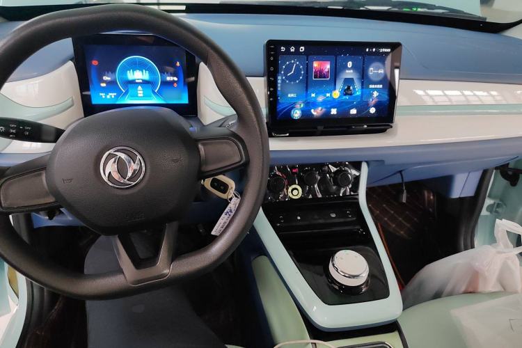 Used Dongfeng NAMMI BOX 2022 Revised Light Wind Edition 201 km Standard Version Interior 2