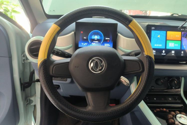 Used Dongfeng NAMMI BOX 2022 Chasing Wind Edition 331 km Standard Model Interior 3