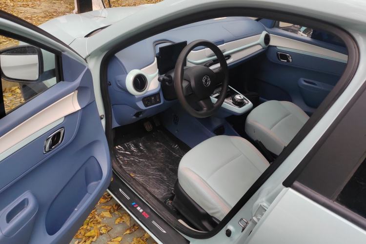 Used Dongfeng NAMMI BOX 2022 Chasing Wind Edition 331 km Standard Model Interior 3