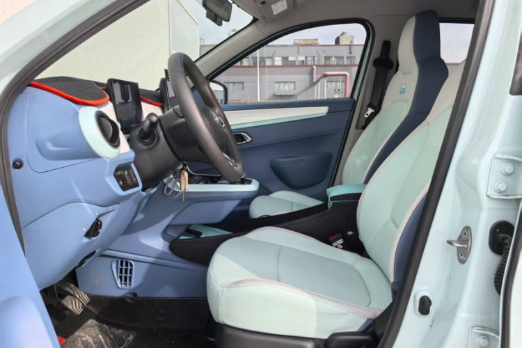 Used Dongfeng NAMMI BOX 2022 Chasing Wind Edition 331KM Advanced Model Interior 4