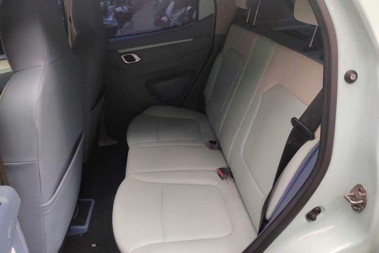 Used Dongfeng NAMMI BOX 2022 Chasing Wind Edition 331 km Standard Model Interior 4