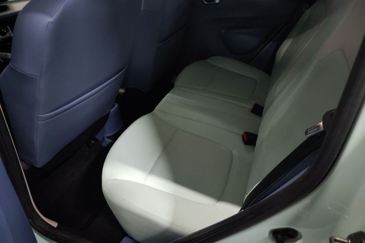 Used Dongfeng NAMMI BOX 2022 Revised Light Wind Edition 201 km Standard Version Interior 4