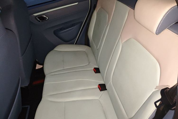 Used Dongfeng NAMMI BOX 2022 Revised Light Wind Edition 201 km Standard Version Interior 4