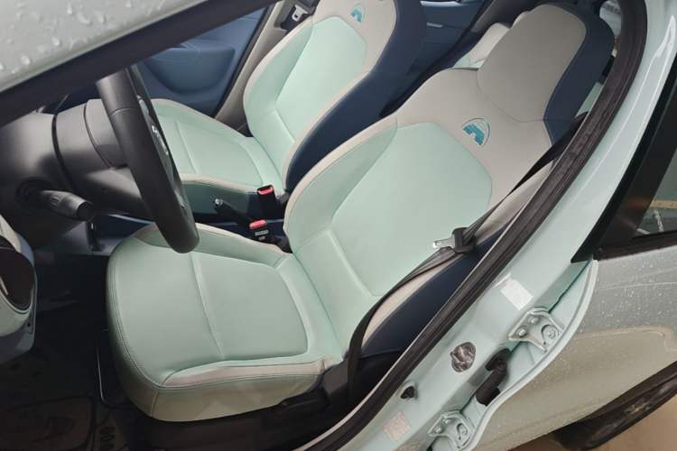 Used Dongfeng NAMMI BOX 2022 Chasing Wind Edition 351 km Advanced Model Left Front Seat