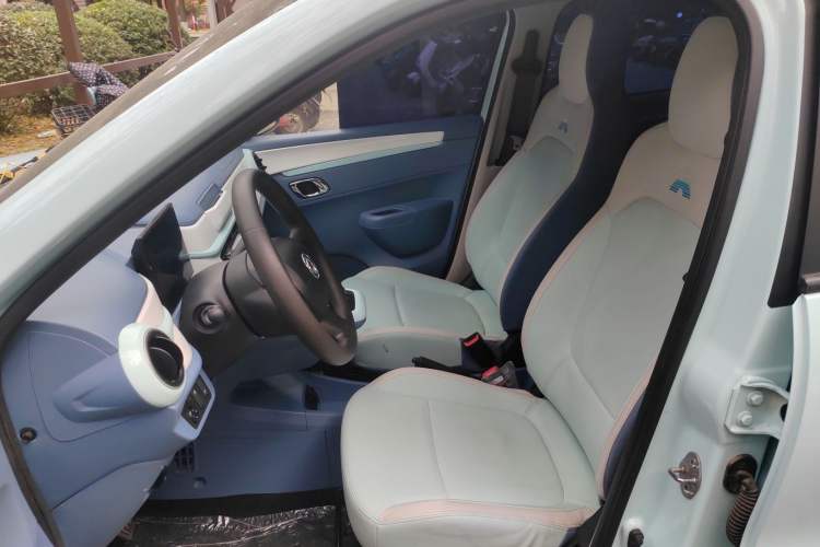 Used Dongfeng NAMMI BOX 2022 Chasing Wind Edition 331 km Standard Model Left Front Seat