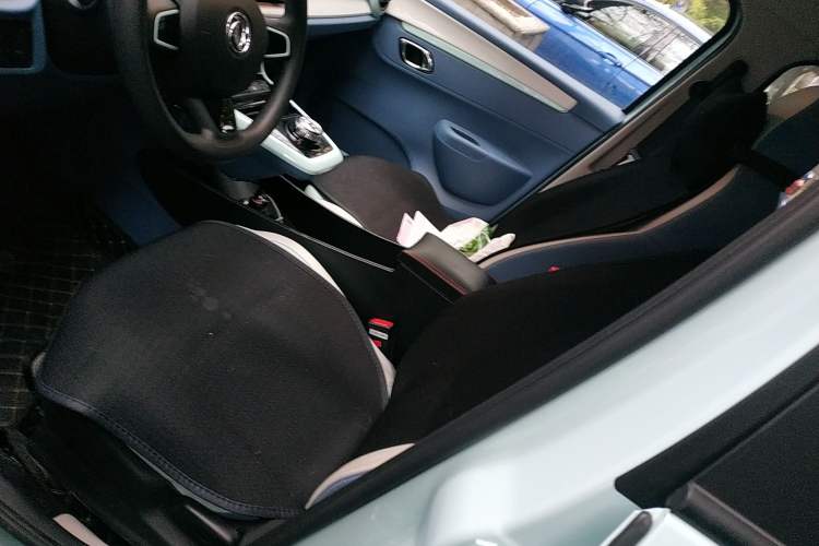 Used Dongfeng NAMMI BOX 2022 Chasing Wind Edition 331KM Advanced Model Left Front Seat