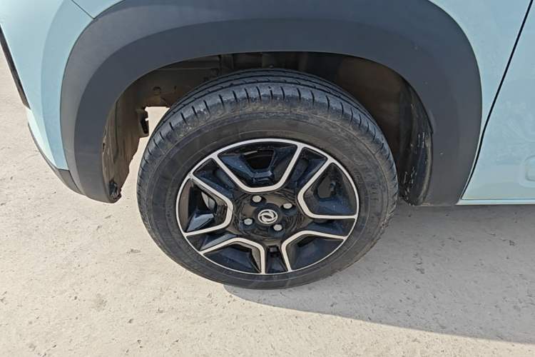 Used Dongfeng NAMMI BOX 2022 Chasing Wind Edition 331 km Standard Model Left Front Wheel Hub