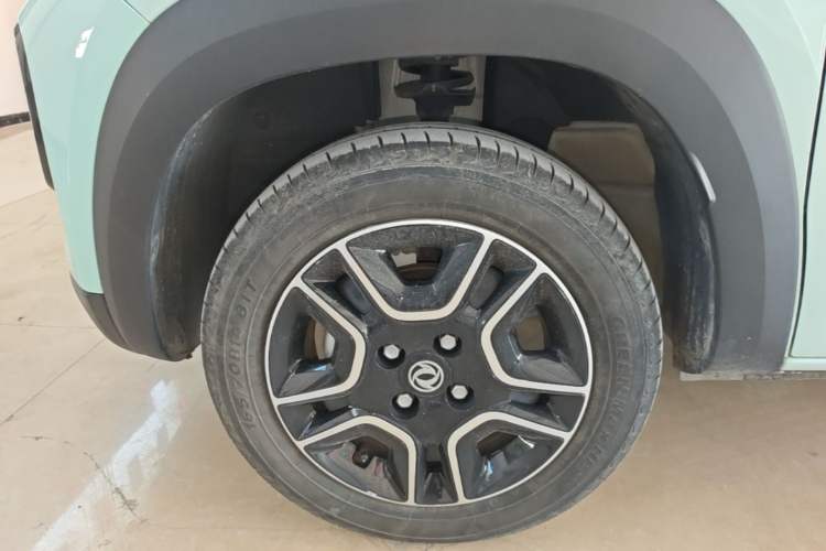Used Dongfeng NAMMI BOX 2022 Chasing Wind Edition 331 km Standard Model Left Front Wheel Hub