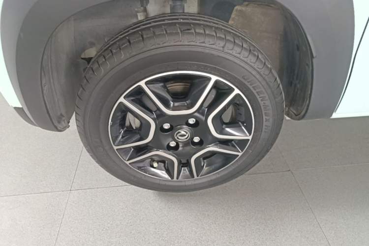 Used Dongfeng NAMMI BOX 2022 Chasing Wind Edition 331 km Standard Model Left Front Wheel Hub