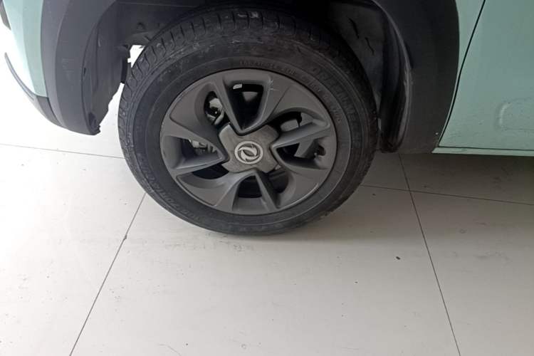 Used Dongfeng NAMMI BOX 2022 Chasing Wind Edition 351 km Advanced Model Left Front Wheel Hub