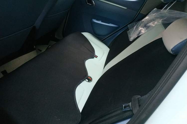 Used Dongfeng NAMMI BOX 2022 Chasing Wind Edition 331KM Advanced Model Left Rear Seat