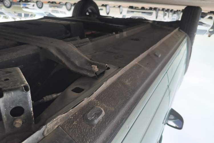 Used Dongfeng NAMMI BOX 2022 Chasing Wind Edition 331KM Advanced Model Left Side Sill