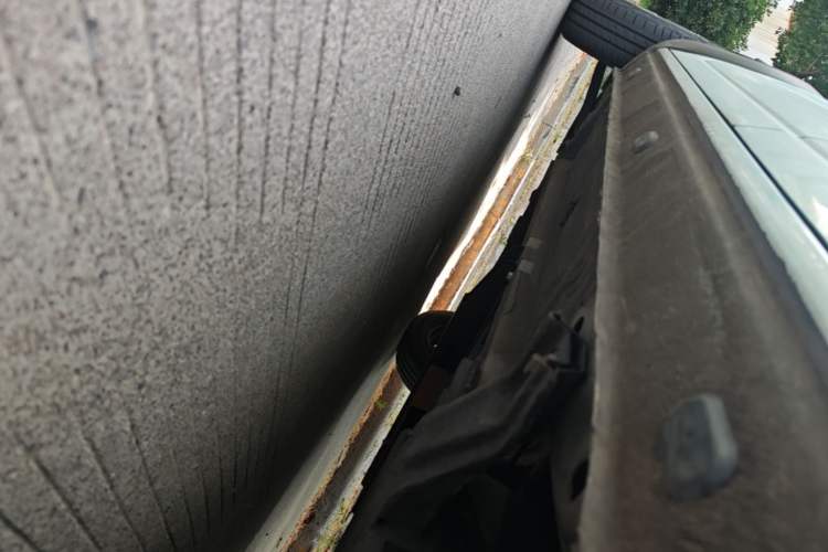 Used Dongfeng NAMMI BOX 2022 Chasing Wind Edition 331 km Standard Model Left Side Sill