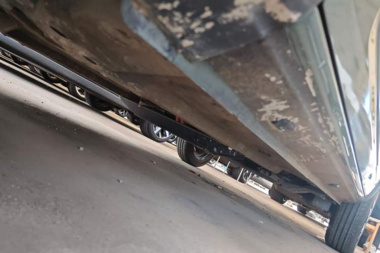 Used Dongfeng NAMMI BOX 2022 Champion Edition Light Wind Version 201KM Standard Model Left Side Sill