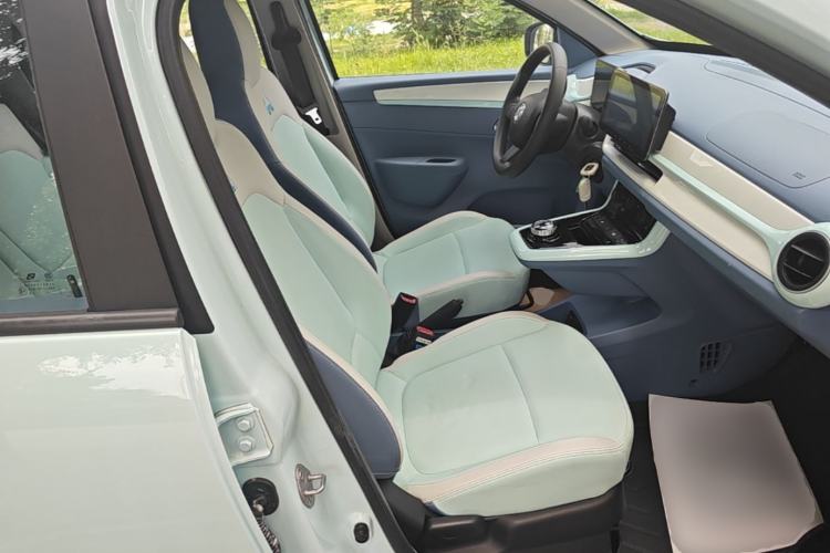 Used Dongfeng NAMMI BOX 2022 Chasing Wind Edition 331 km Standard Model Right Front Seat