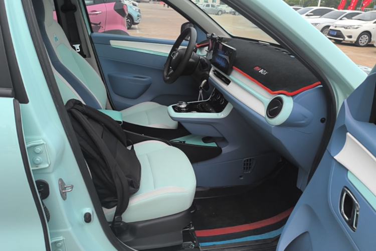 Used Dongfeng NAMMI BOX 2022 Chasing Wind Edition 331KM Advanced Model Right Front Seat