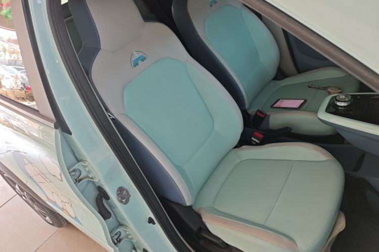 Used Dongfeng NAMMI BOX 2022 Chasing Wind Edition 331 km Standard Model Right Front Seat