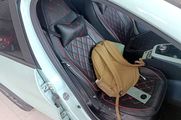 Used Dongfeng NAMMI BOX 2022 Chasing Wind Edition 351 km Advanced Model Right Front Seat
