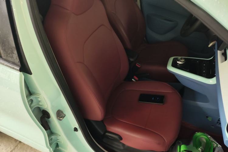 Used Dongfeng NAMMI BOX 2022 Chasing Wind Edition 331 km Standard Model Right Front Seat