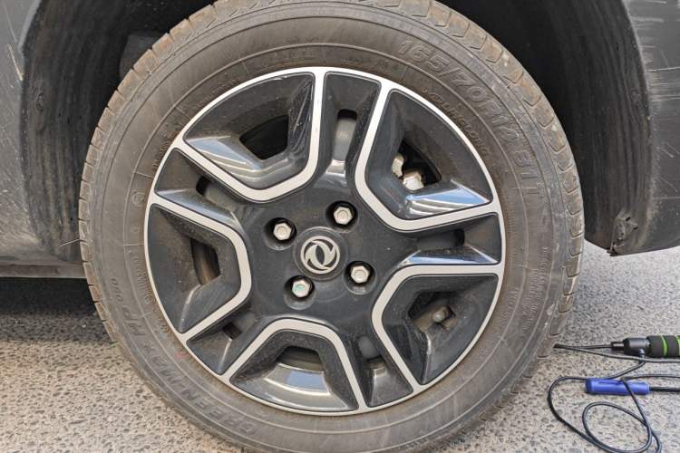 Used Dongfeng NAMMI BOX 2022 Chasing Wind Edition 331KM Advanced Model Right Front Wheel Hub