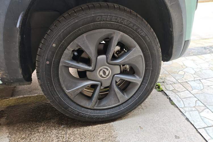 Used Dongfeng NAMMI BOX 2022 Chasing Wind Edition 331KM Advanced Model Right Front Wheel Hub