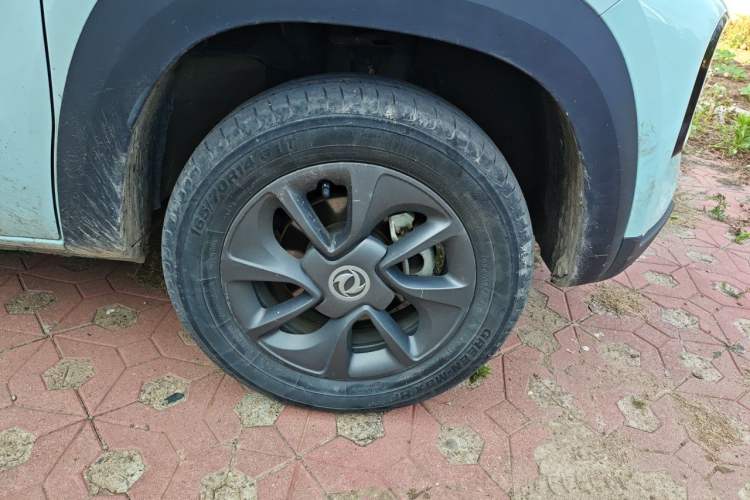 Used Dongfeng NAMMI BOX 2022 Chasing Wind Edition 351 km Advanced Model Right Front Wheel Hub