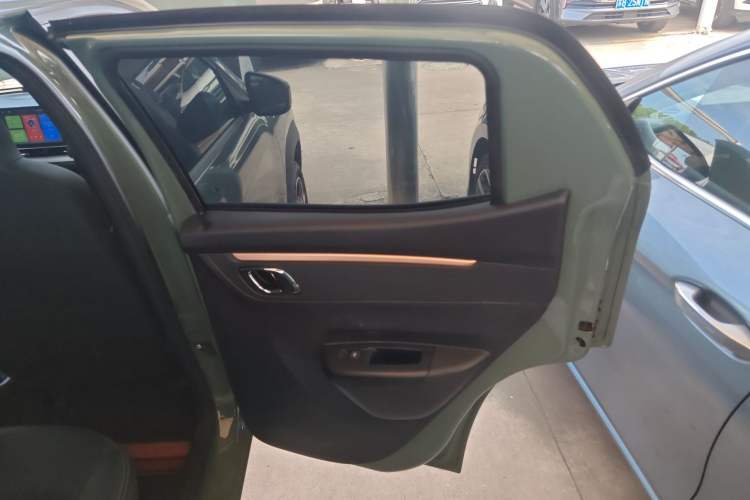 Used Dongfeng NAMMI BOX 2022 Champion Edition Light Wind Version 201KM Standard Model Right Rear Door Interior