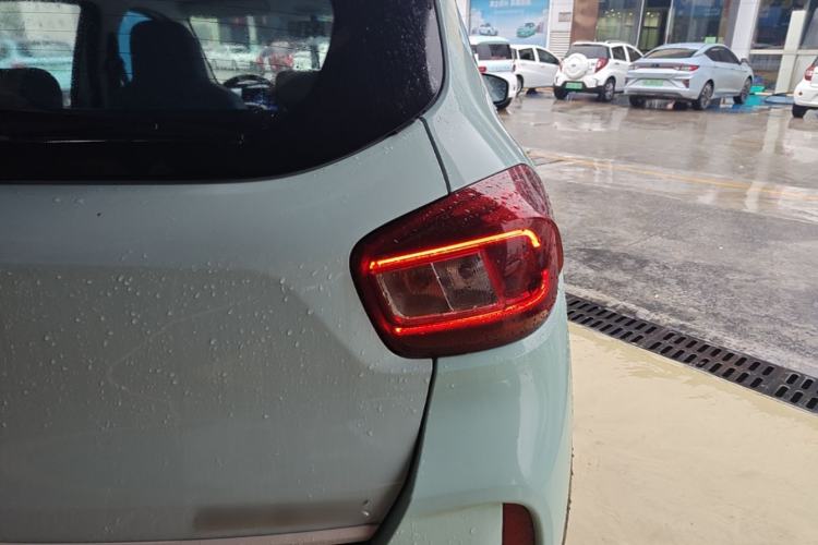 Used Dongfeng NAMMI BOX 2022 Chasing Wind Edition 351 km Advanced Model Right Rear Taillight
