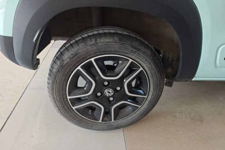 Used Dongfeng NAMMI BOX 2022 Chasing Wind Edition 331 km Standard Model Right Rear Wheel Hub