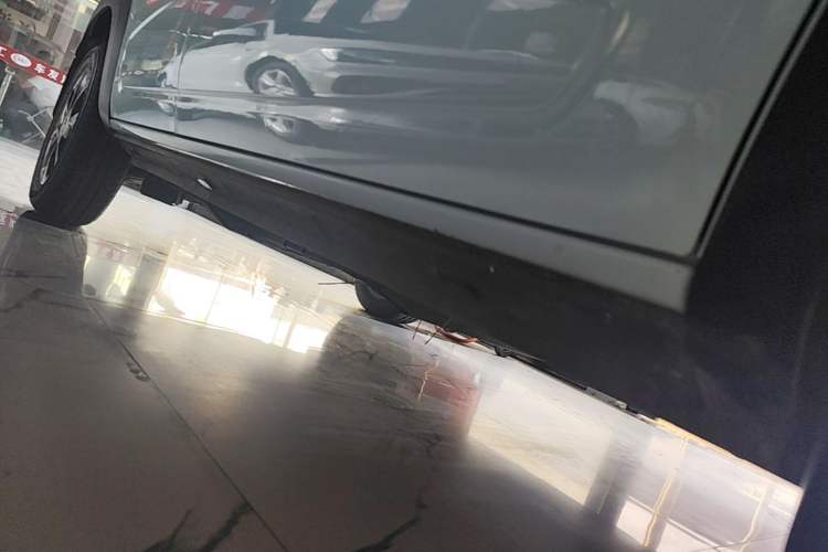 Used Dongfeng NAMMI BOX 2022 Chasing Wind Edition 331KM Advanced Model Right Side Sill