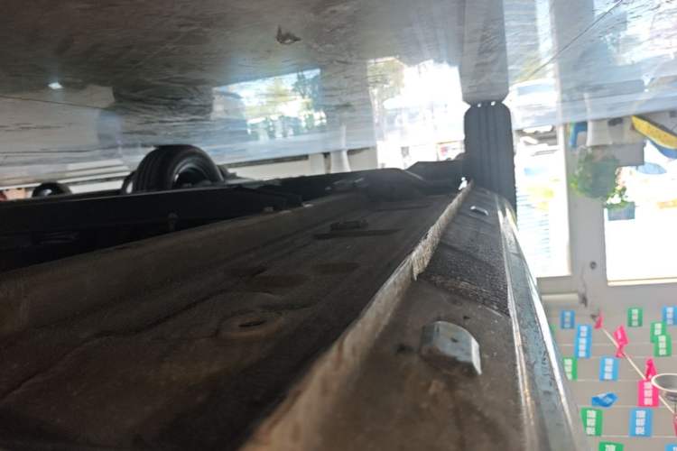 Used Dongfeng NAMMI BOX 2022 Chasing Wind Edition 331 km Standard Model Right Side Sill
