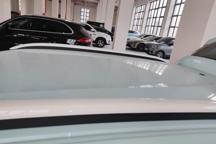Used Dongfeng NAMMI BOX 2022 Revised Light Wind Edition 201 km Standard Version Roof