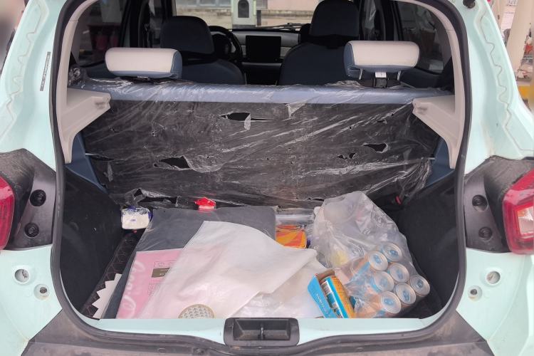 Used Dongfeng NAMMI BOX 2022 Revised Light Wind Edition 201 km Standard Version Trunk